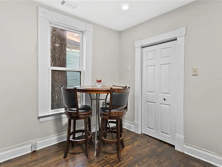 867 Beecher St SW — Photo 40