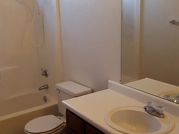 5th image of 7411 Karlsberg Cir