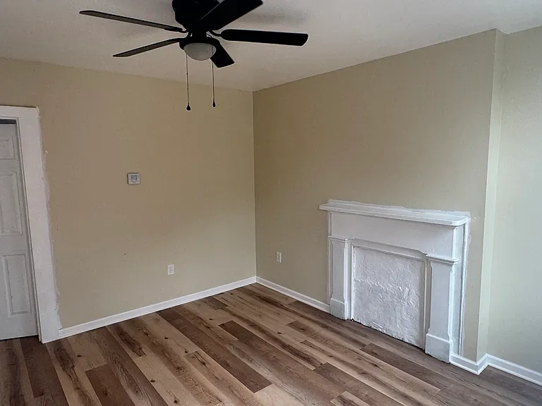 1515 Colwell St — Photo 5