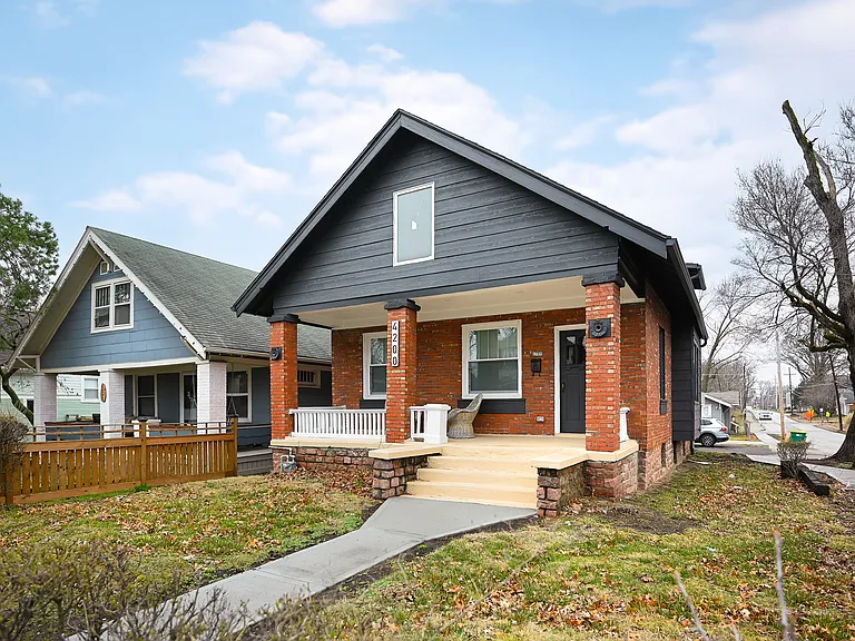 4200 Adams St — Photo 2