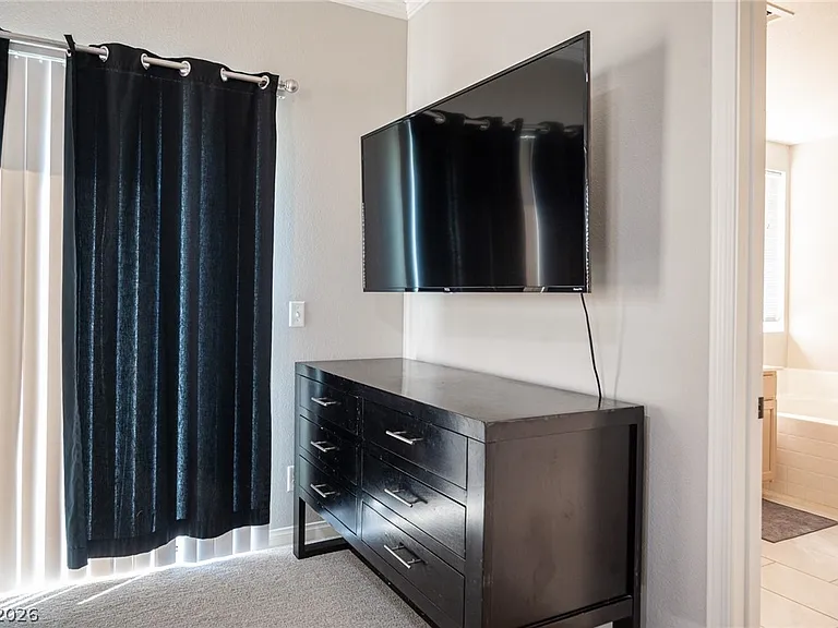 641 Solitude Point Ave — Photo 43