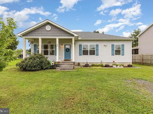 96 Columbia Rd, Colonial Beach, VA 22443