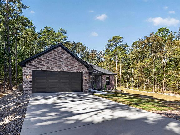 3rd image of 82 Cresta Way