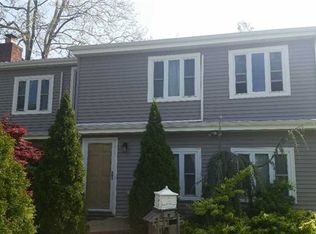 40 Hickory Rd, Port Washington, NY 11050