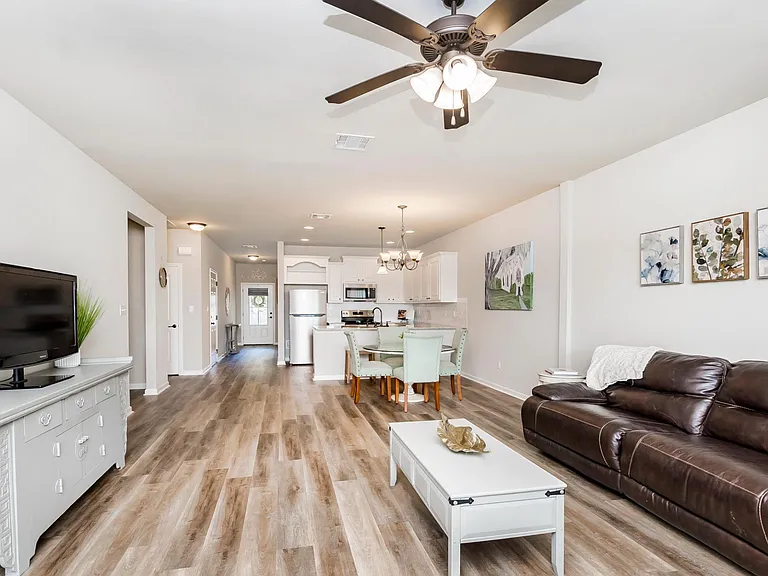 2800 S Roth Ave — Photo 10