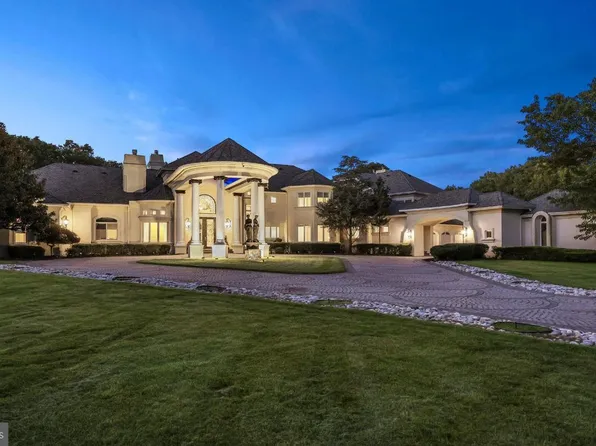 609 Park Pl, Galloway, NJ 08205