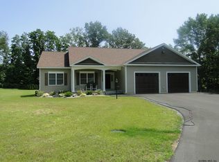 333 Chism St, Schenectady, NY 12304
