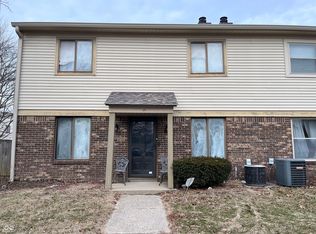 6022 Oakbrook Ln, Indianapolis, IN 46254