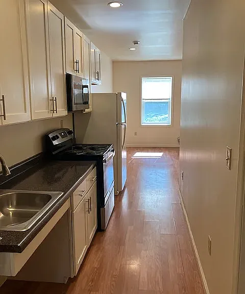 2309 Milford Rd — Photo 3