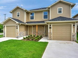 243 W Forest Ave, Sherman, TX 75090