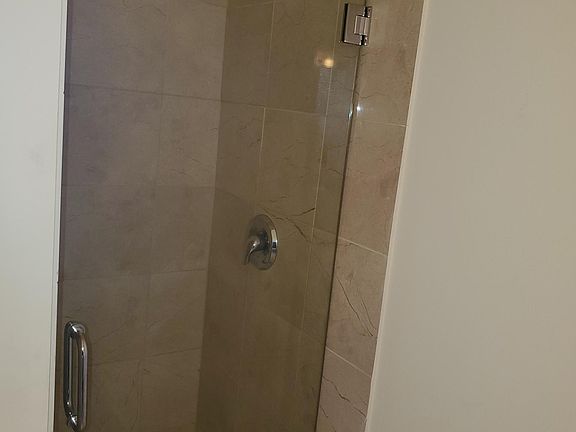 4th image of 4500 S King Dr #3N