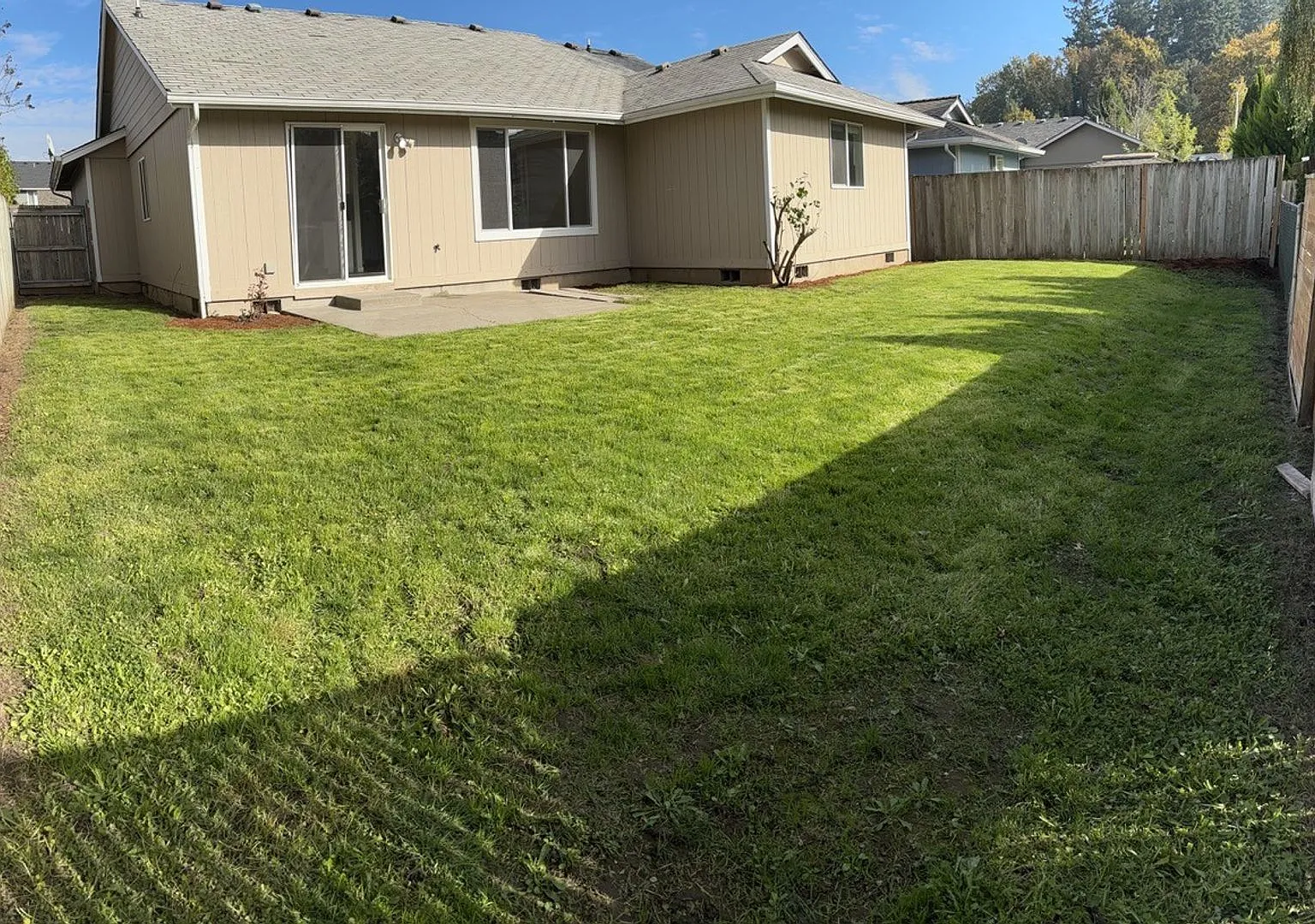 Updated 3-Bedroom, 2-Bathroom Home with 2-Car Garage & Fenced Yard — Photo 4