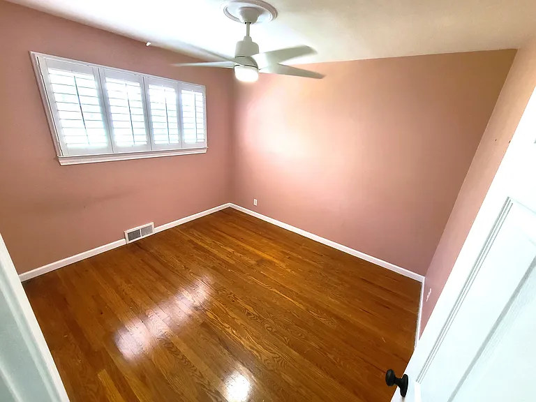 10409 Meath Dr — Photo 9