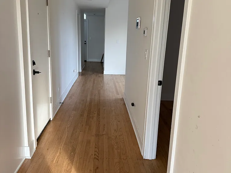 4129 N Saint Louis Ave #2 — Photo 11
