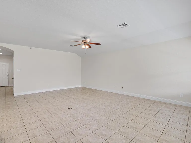 3021 Angelina Ct — Photo 5