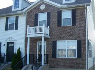 1138 Kinneton, Columbus, OH 43228