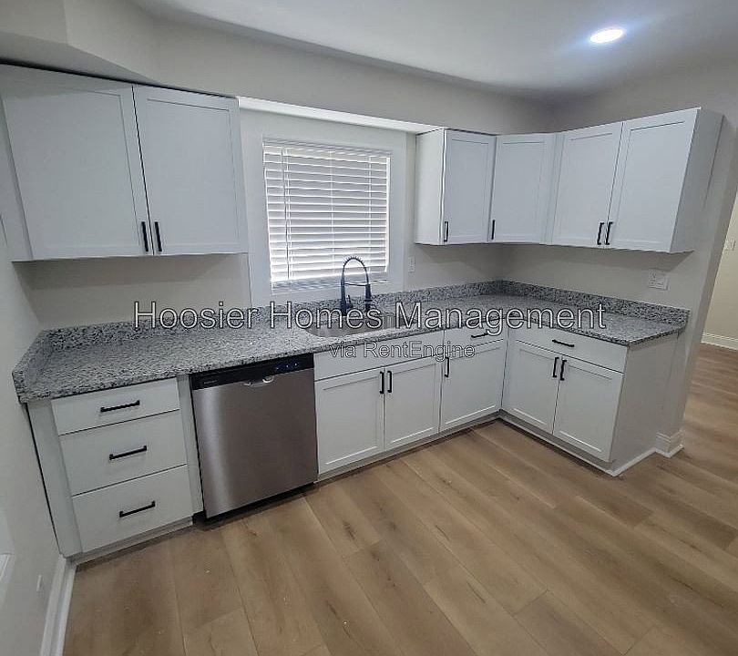 1st image of 4711 Primrose Ave