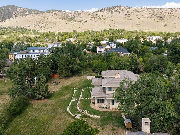 3rd image of 1480 Upland Ave