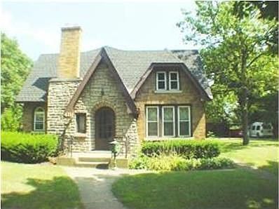 2nd image of 411 N Elmwood Ave