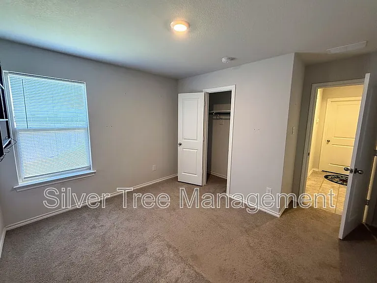 265 Olympia Marble Dr — Photo 8