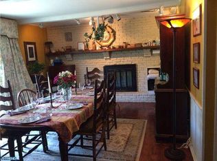 6435 Fawn Ln, New Hope, PA 18938