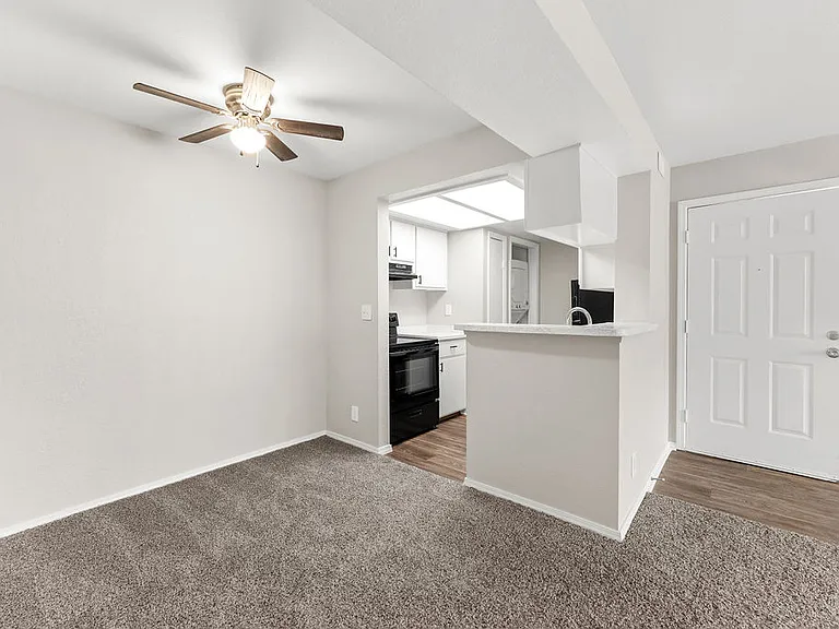 Fountainhead Apartments — Photo 8