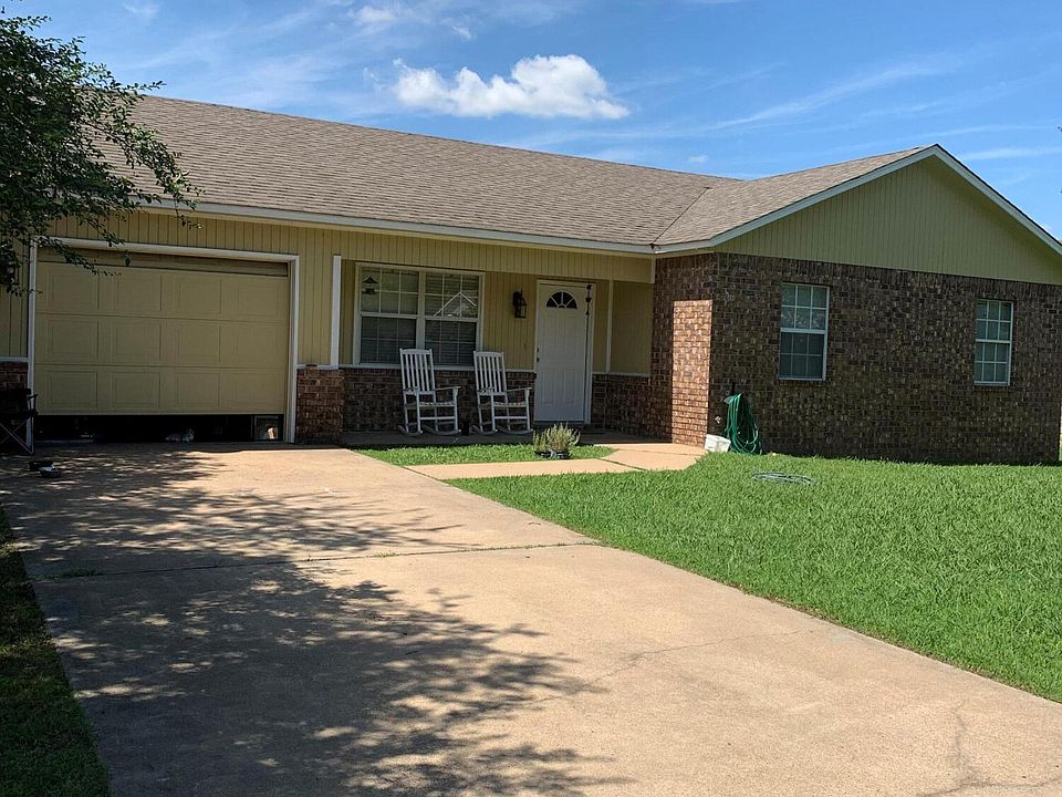 1st image of 9 Cagle St