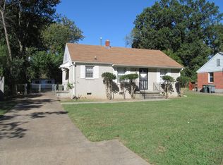 819 Saint Nick Dr, Memphis, TN 38117