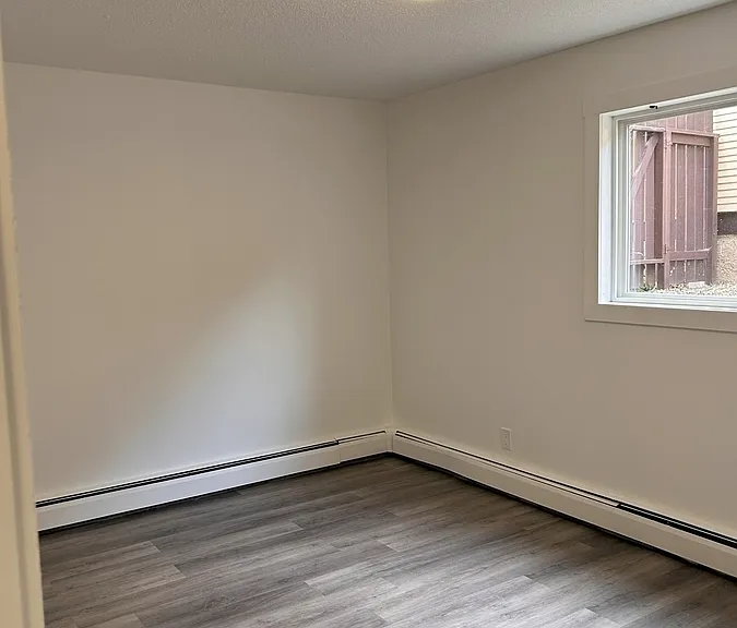 727 5th Ave N #6 — Photo 7