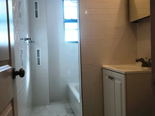 41-15 50th Avenue image 16 of 24