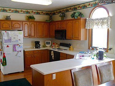 3rd image of 26991 Arbor Ln