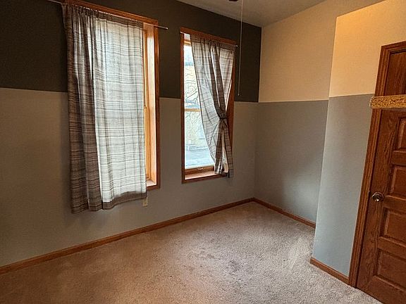 5th image of 802 N Van Buren St #4B-1BA