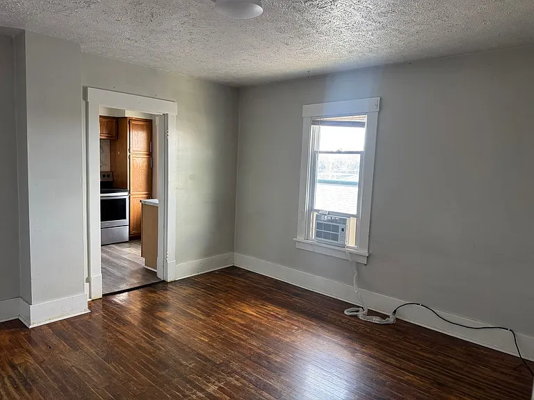 316 N Fillmore St — Photo 17
