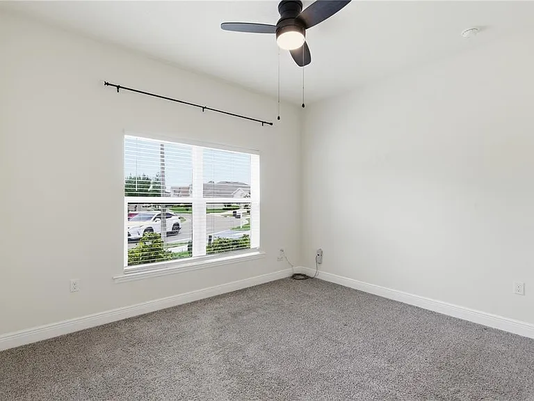 3944 Watson Dr — Photo 28