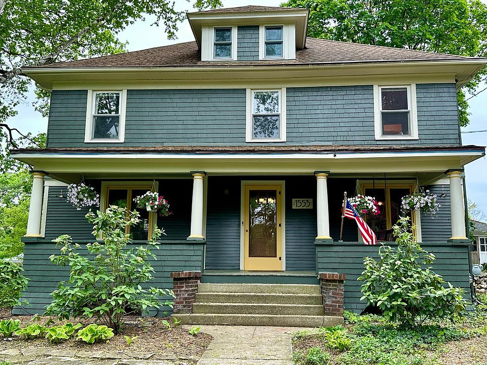 1st image of 1553 Grand Ave