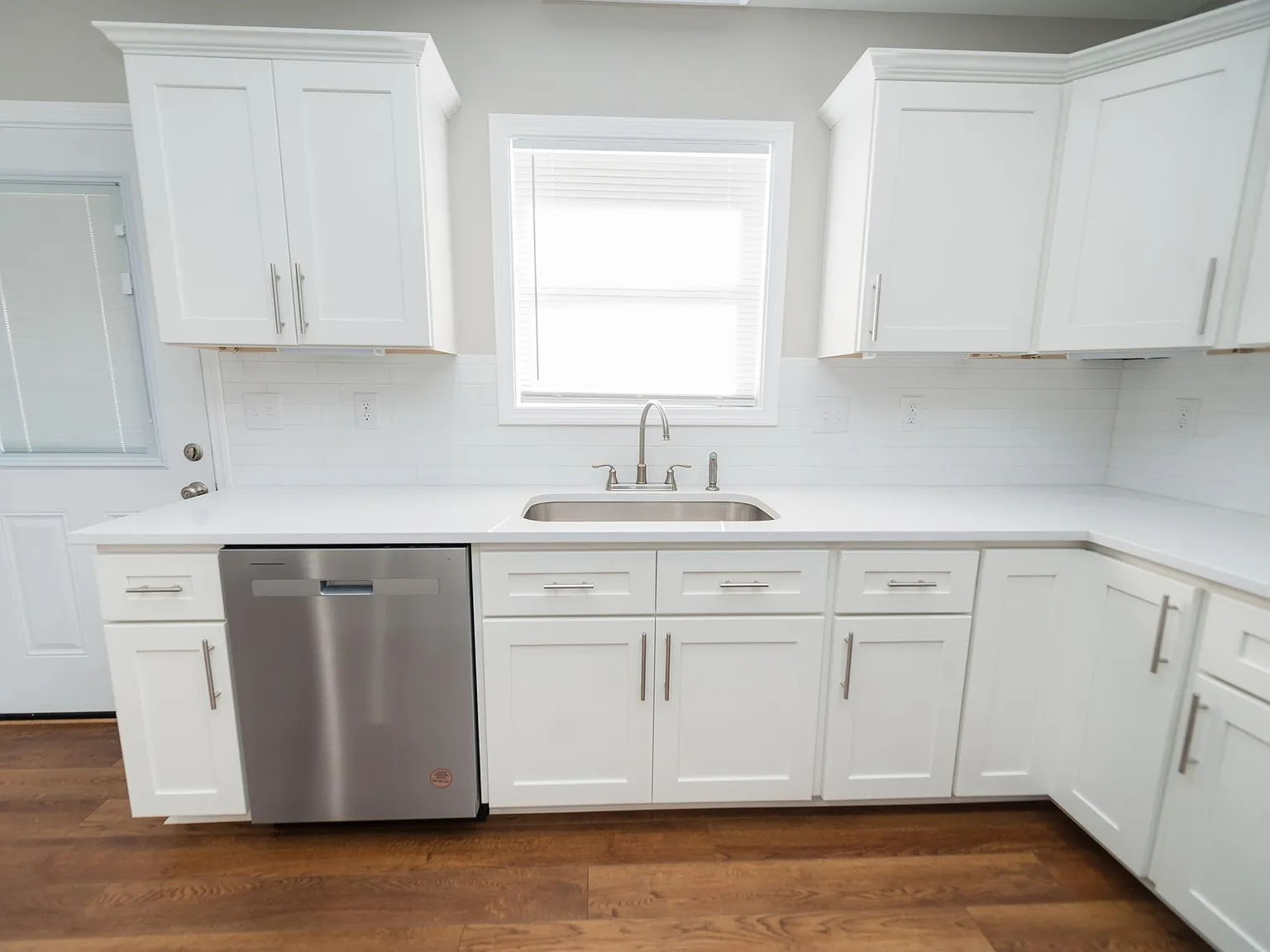 3 bed, 1400 sqft, $2,500 — Photo 4