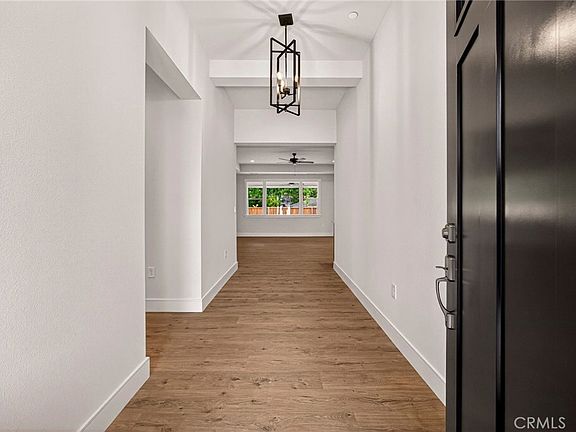 4th image of 2739 Waterloo Cir