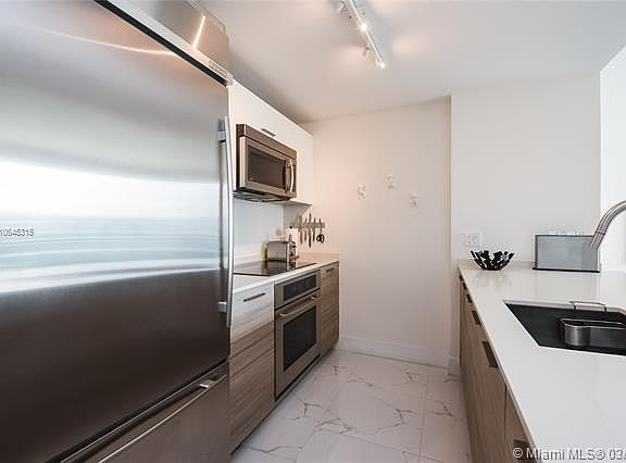 4th image of 1300 Brickell Bay Dr APT 3300