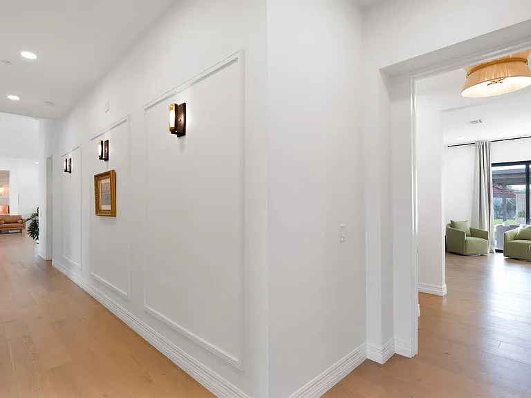 11842 N Miller Rd — Photo 51