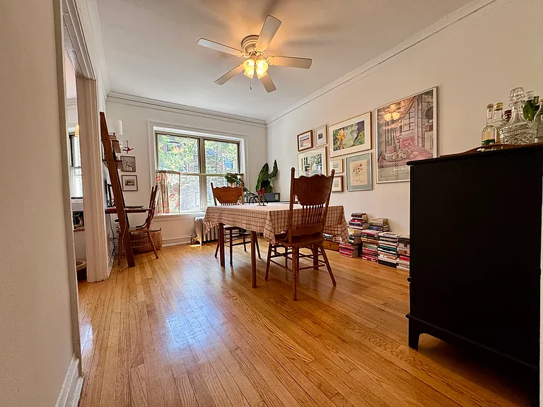 1448 W Winnemac Ave #1 — Photo 3