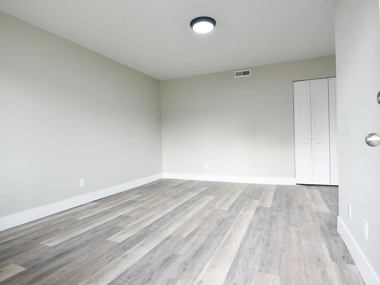 1 bed, 673 sqft, $1,095 — Photo 3