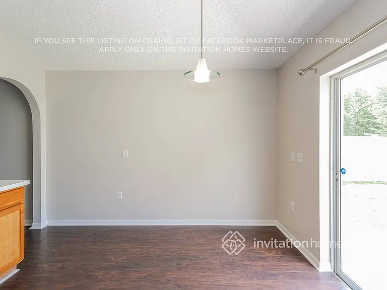 17037 Holmby Ct — Photo 9