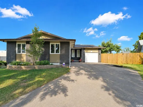 19 Barr PLACE, Saskatoon, SK S7M 4G1