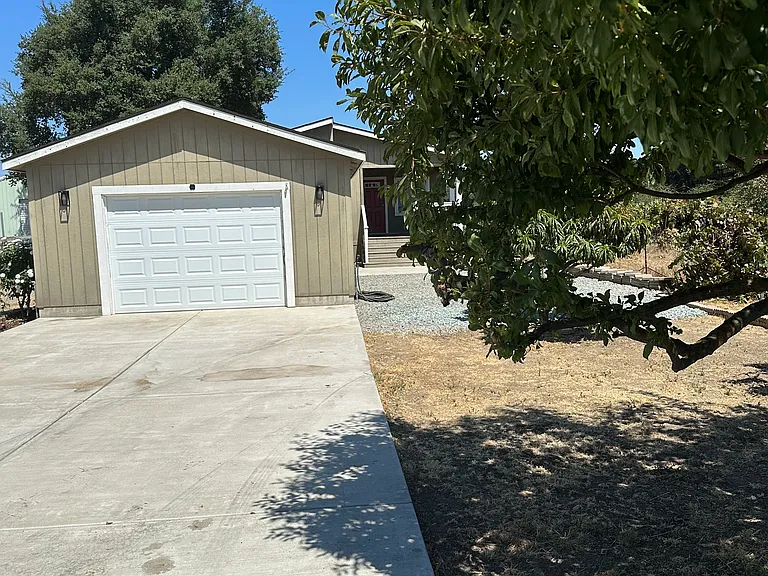9597 E Kirschenman Rd — Photo 35