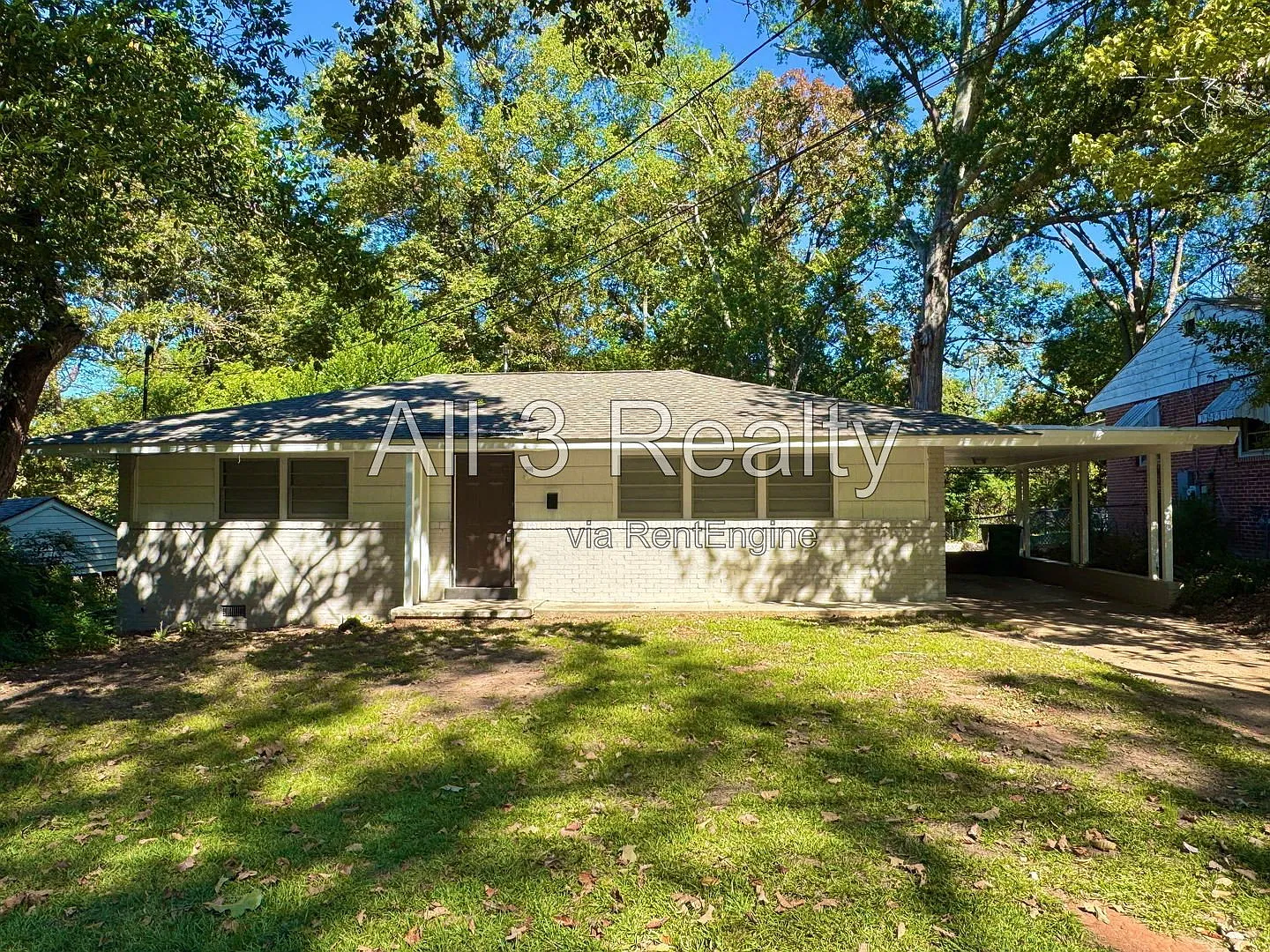 3 bed, 1.0 bath, 1025 sqft, $1,095 — Photo 1