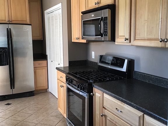 3rd image of 150 Akers Ave