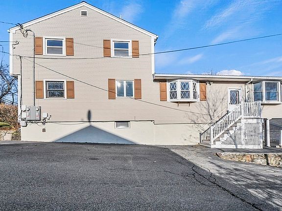 2nd image of 72 Cambridge Rd #2