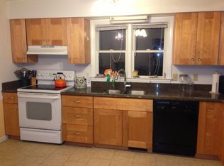 2419 Ridgewood Rd, Chapel Hill, NC 27516