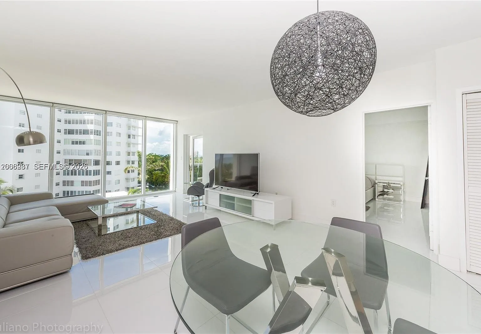 Harbour House — Photo 1