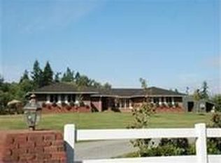 8403 Kickerville Rd, Blaine, WA 98230